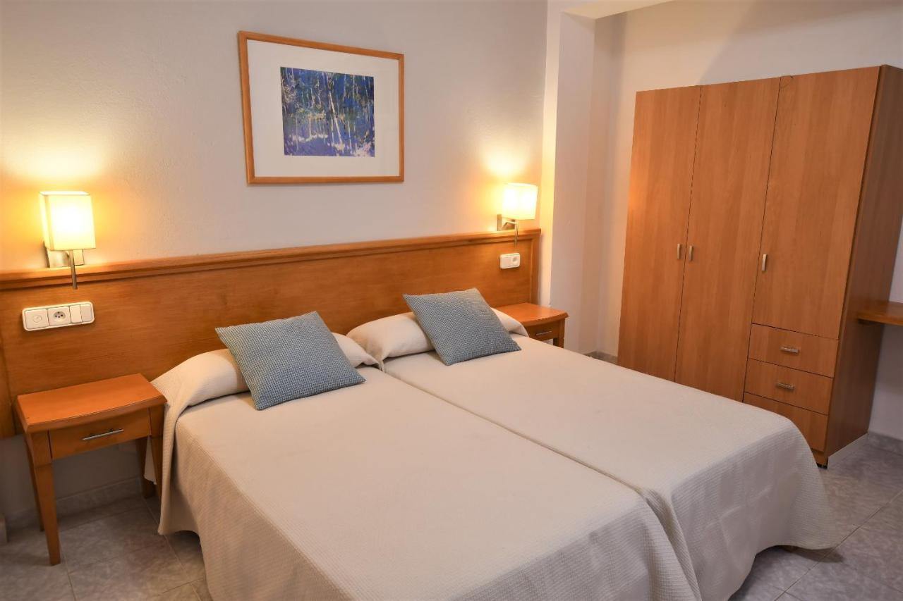 Hostal Mallorca Сан-Антонио-Абад Экстерьер фото