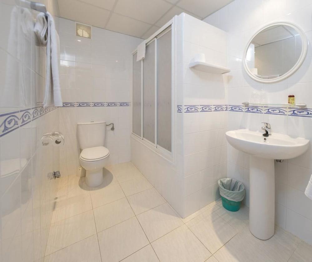 Hostal Mallorca Сан-Антонио-Абад Экстерьер фото