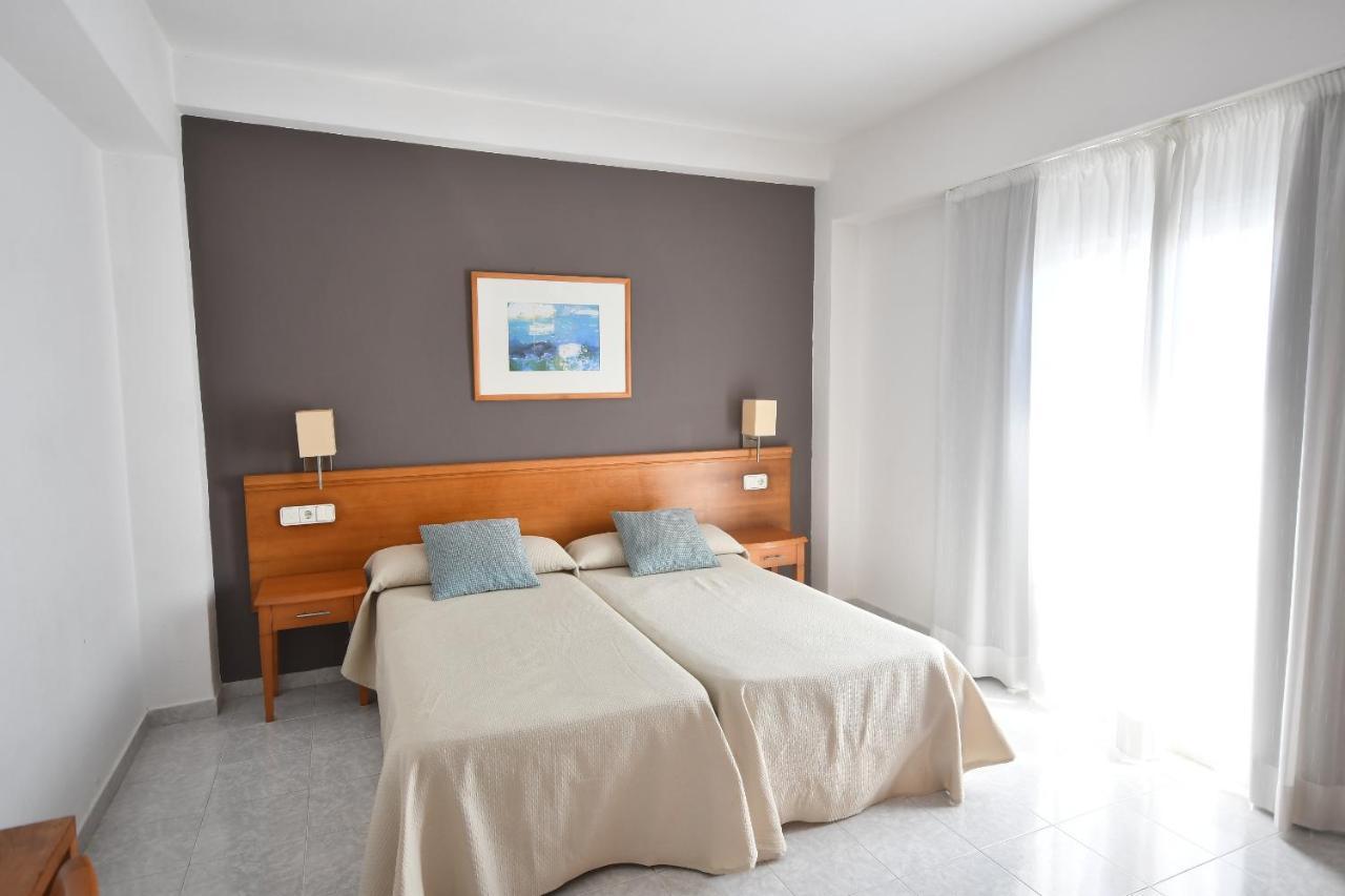 Hostal Mallorca Сан-Антонио-Абад Экстерьер фото