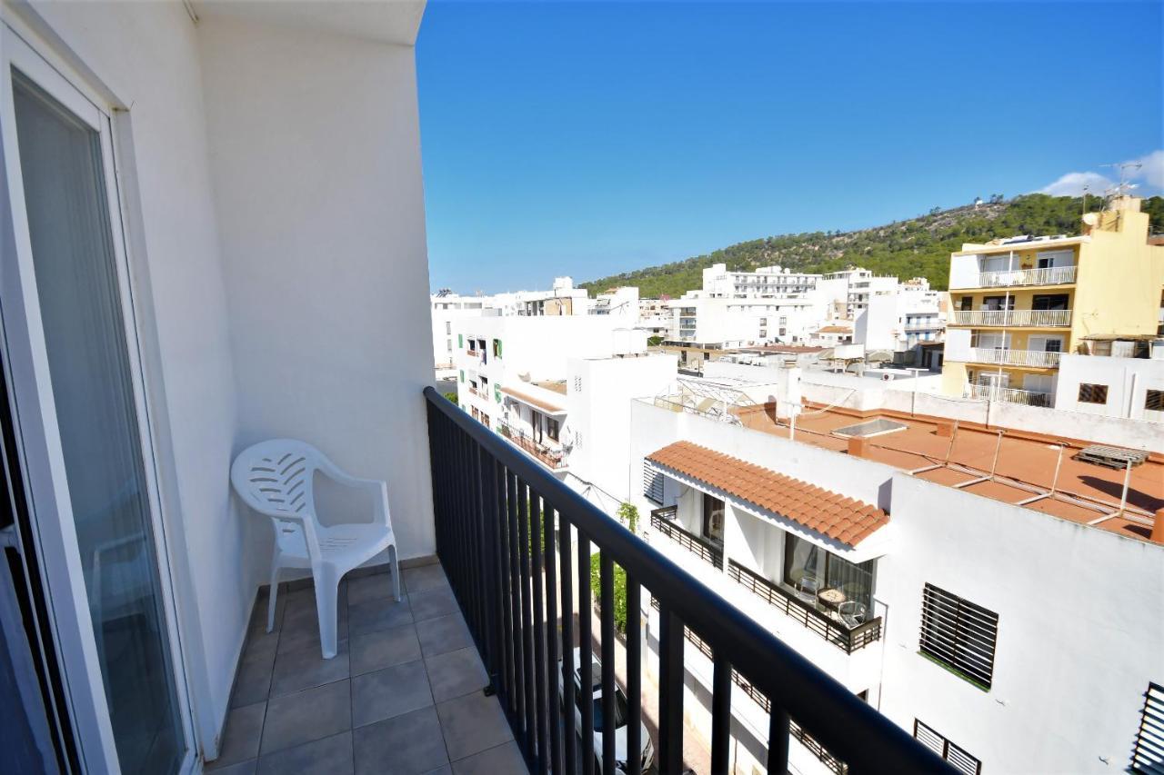 Hostal Mallorca Сан-Антонио-Абад Экстерьер фото
