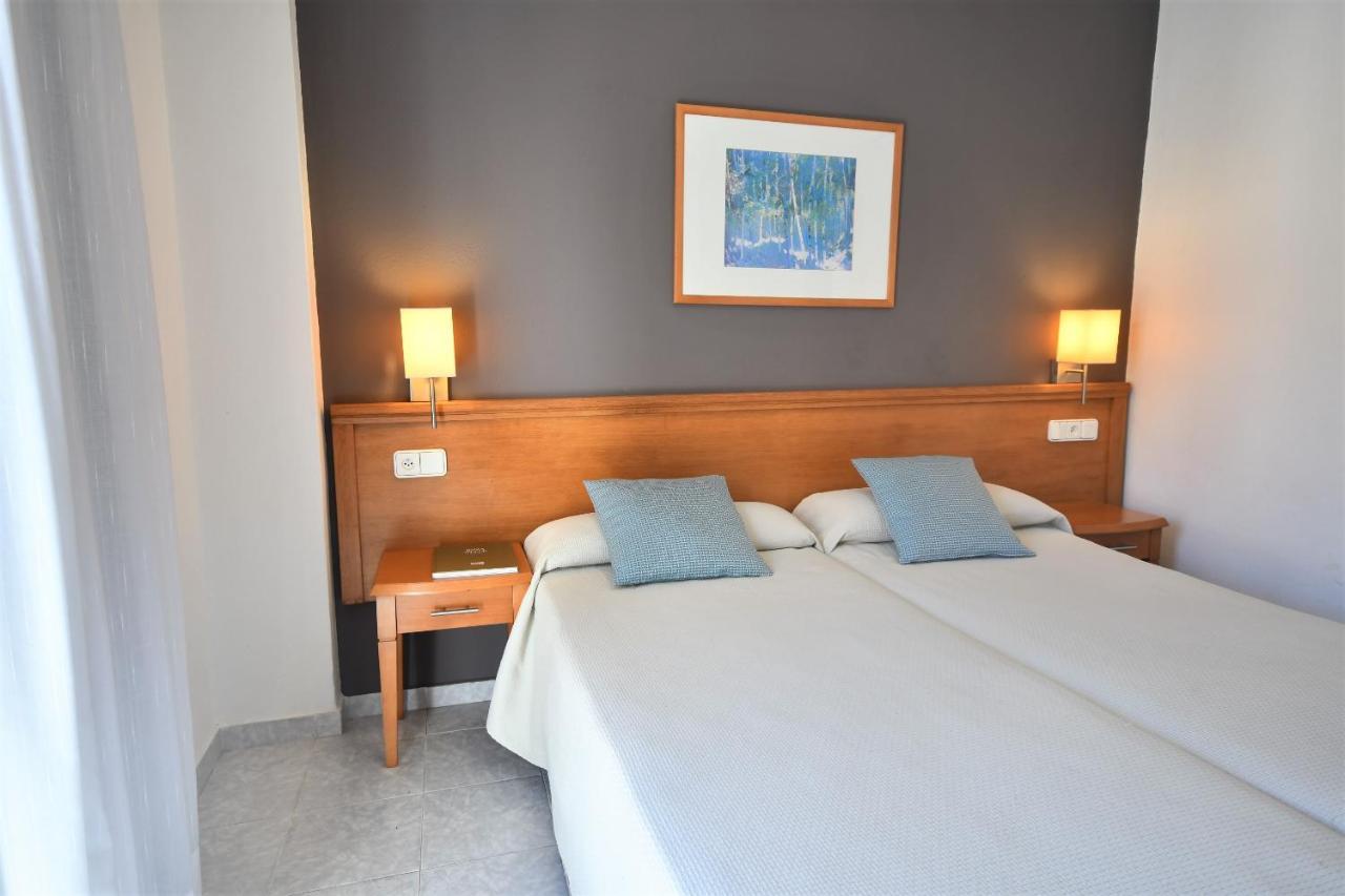 Hostal Mallorca Сан-Антонио-Абад Экстерьер фото